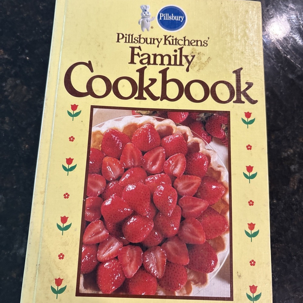 Pillsbury Kitchens' Family Cookbook (Hardcover, Seventh Printing, 1987) Vintage - Picture 2 of 5